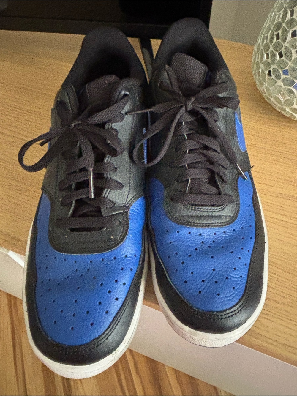 Nike Men's Royal Blue and Black Low-Top Athletic Sneakers